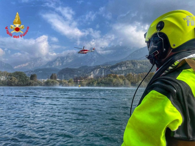 Vigili del fuoco mobilitati sul lago, ma è per un’esercitazione