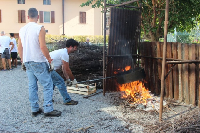 Sagra della castagna domenica a Erve