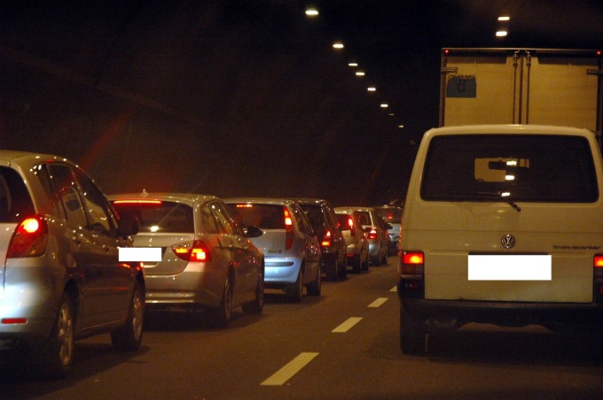 Statale 36: incidente nel tunnel San Martino,  tre auto coinvolte