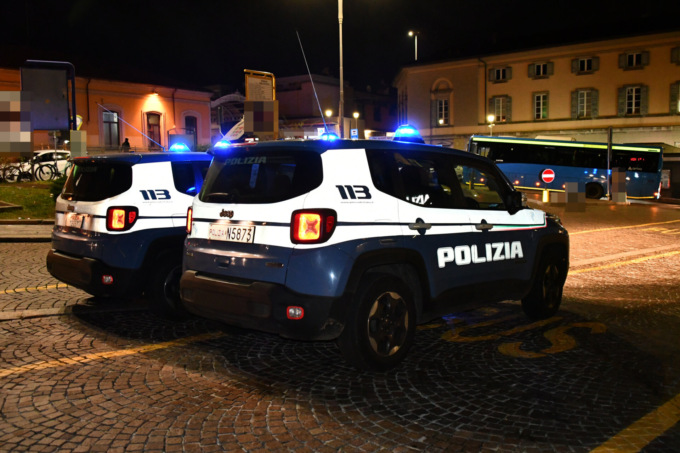Lecco, controllo straordinario della Polizia: 5 sanzioni per violazione del Codice della Strada