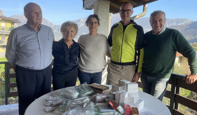 40 apparecchi acustici e 10 kit dentistici donati al Nepal da Ultreya