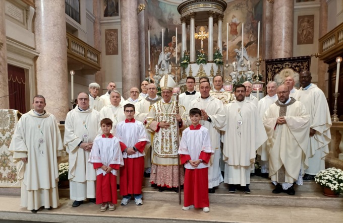 San Martino a Calolzio, “Carità e amore, non elemosina”