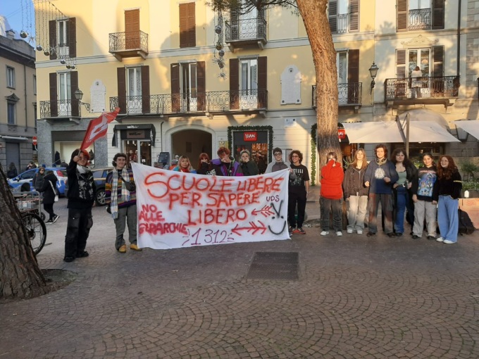 “No Meloni day”, anche a Lecco studenti in piazza