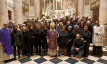 Monsignor Delpini a Calolzio per la consegna del nuovo Messale