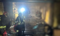 Incendio nella notte, va a fuoco un box