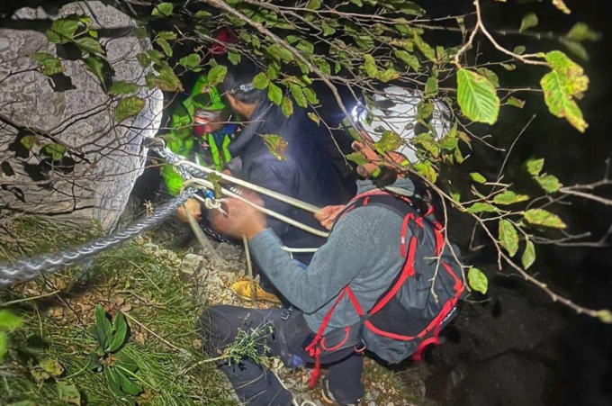 Tre escursionisti in difficoltà sul sentiero dei Tecet, intervento di Soccorso alpino e Vigili del fuoco
