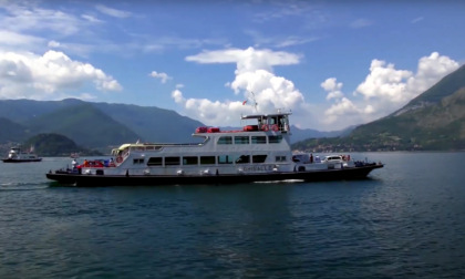 Navigazione: il Lago di Como si veste di tricolore