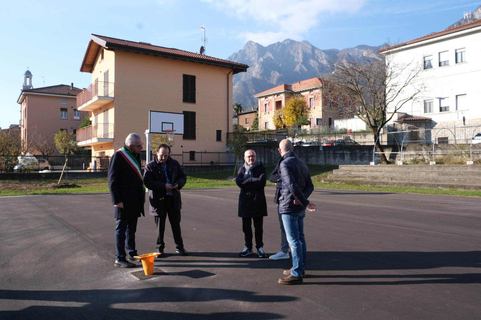 inaugurazione palestra medie valma 11