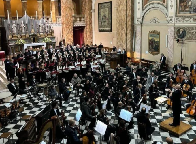 Lecco: l’Orchestra Sinfonica di Milano in “Christmas Carols Show”