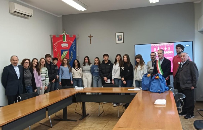 Vercurago Espone: premiati dal Comune gli studenti e i nuovi nati