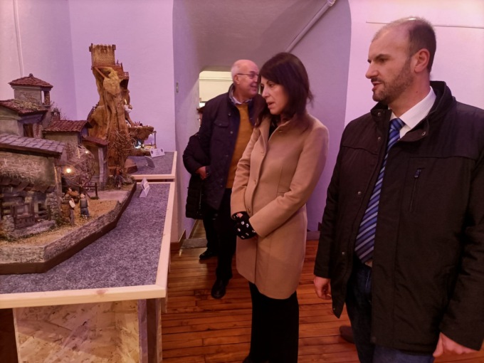 Lecco, inaugurata la 13^ mostra dei presepi “per ritrovare il vero significato del Natale”