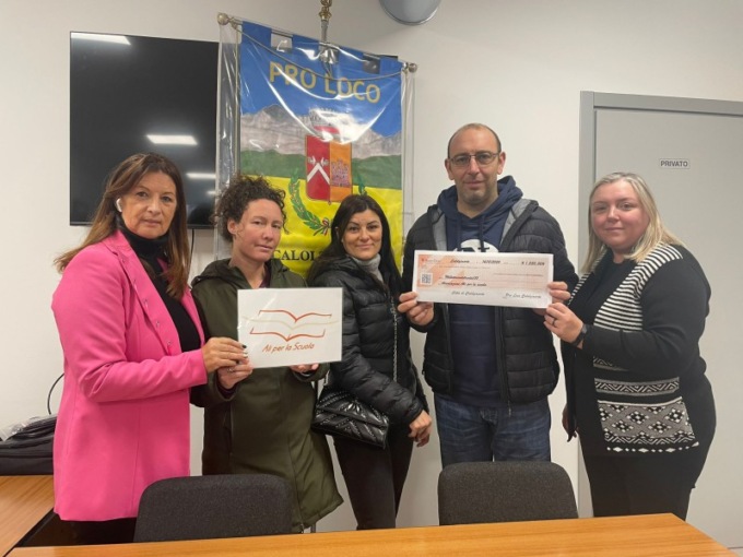 Dalla Corri Babbo Corri, 1.330 euro all’associazione Ali per la Scuola