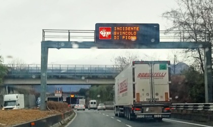 Incidente all'altezza dello svincolo di Piona, disagi per la circolazione