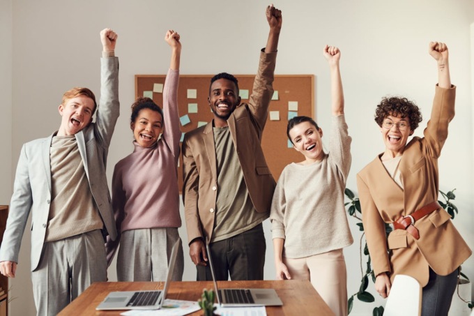 Creare legami forti sul lavoro: come motivare i dipendenti a eccellere