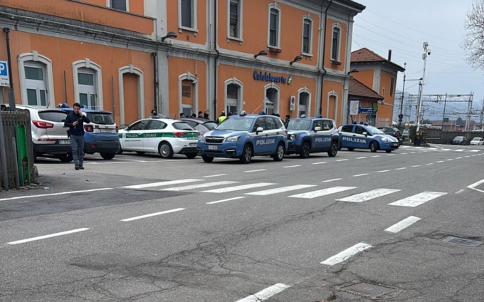 Blitz delle forze dell’ordine alla stazione di Calolziocorte