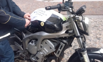 Moto sequestrata durante un controllo della Polizia Locale, circolava nonostanze fosse radiata