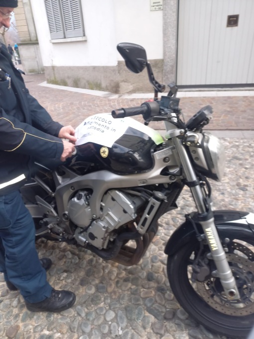 Moto sequestrata durante un controllo della Polizia Locale, circolava nonostanze fosse radiata