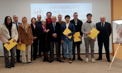 A Lecco consegnate cinque borse di studio in ricordo della prof Ludovica Ardenghi