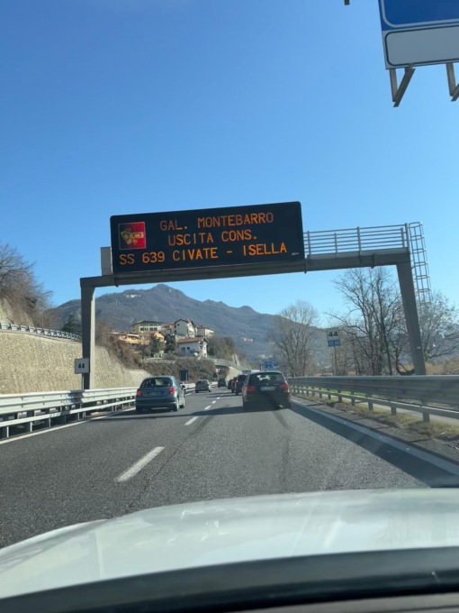 Incidente sulla statale, feriti in sei