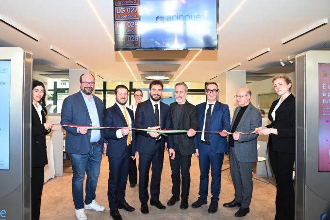 Rinnovata e inaugurata la sede di Acinque a Lecco