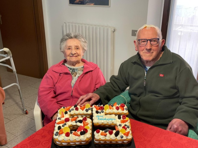 65 anni di matrimonio: «Le  famiglie non lo approvavano…  ma il nostro amore era inarrestabile»