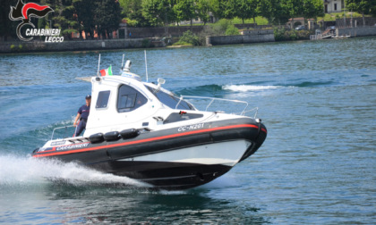 Kitesurfer in difficoltà nel Lago salvato dai Carabinieri