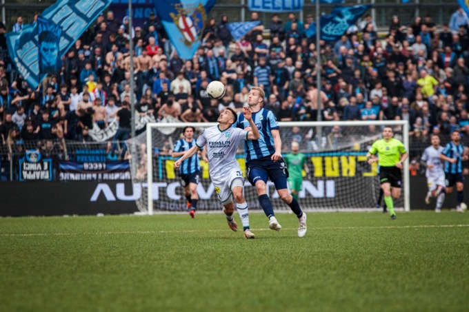 Cuore e coraggio Lecco: bloccata sul pari la FeralpiSalò