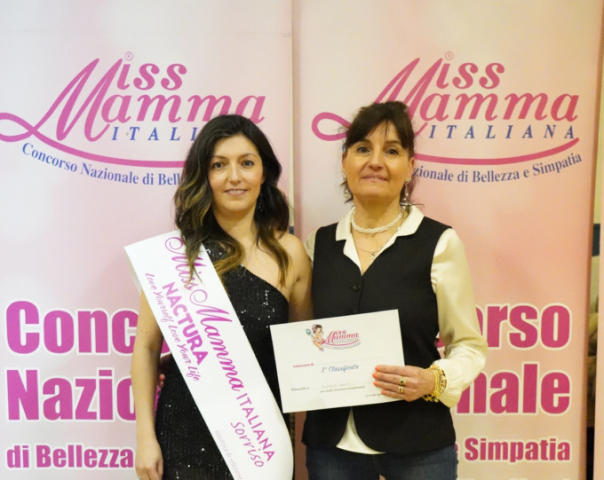 Miss mamma italiana 2025: premiate due lecchesi