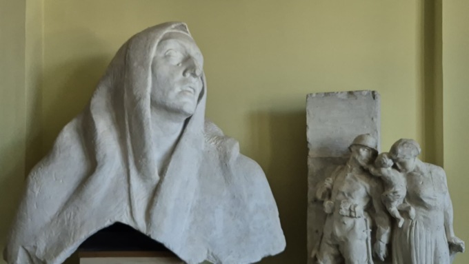 Lierna: passeggiata creativa tra storia e natura