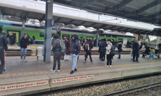 Lombardia, nuove tutele per i pendolari: indennizzi anche per le soppressioni parziali dei treni