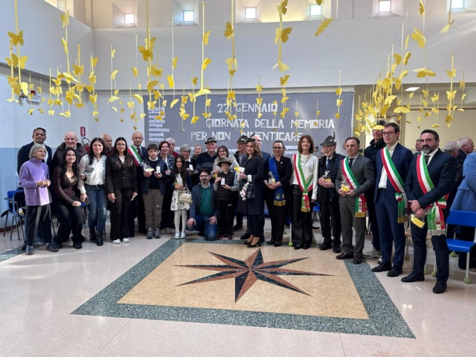 Consegnate le medaglie d’onore ai familiari di 5 militari italiani deportati