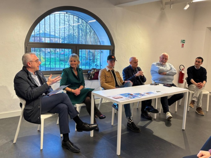 “Un senso all’esistenza”, inaugurata la mostra di Perego a Valmadrera