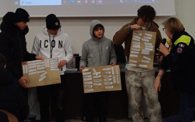Protezione civile. “Io non rischio Scuola”: entra nel vivo il progetto “Ambasciatori”