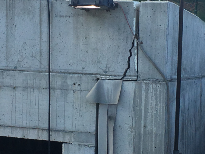 Lecco Bergamo: evidenti crepe nel “cantiere abbandonato”