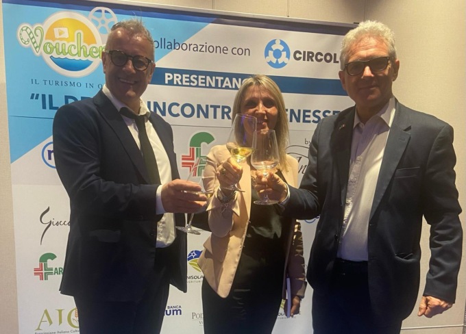 Il design incontra il benessere: convegno al Salone del Mobile col dottor Missaglia