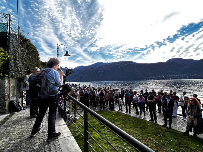 Lierna: grande successo per la prima passeggiata d’autore