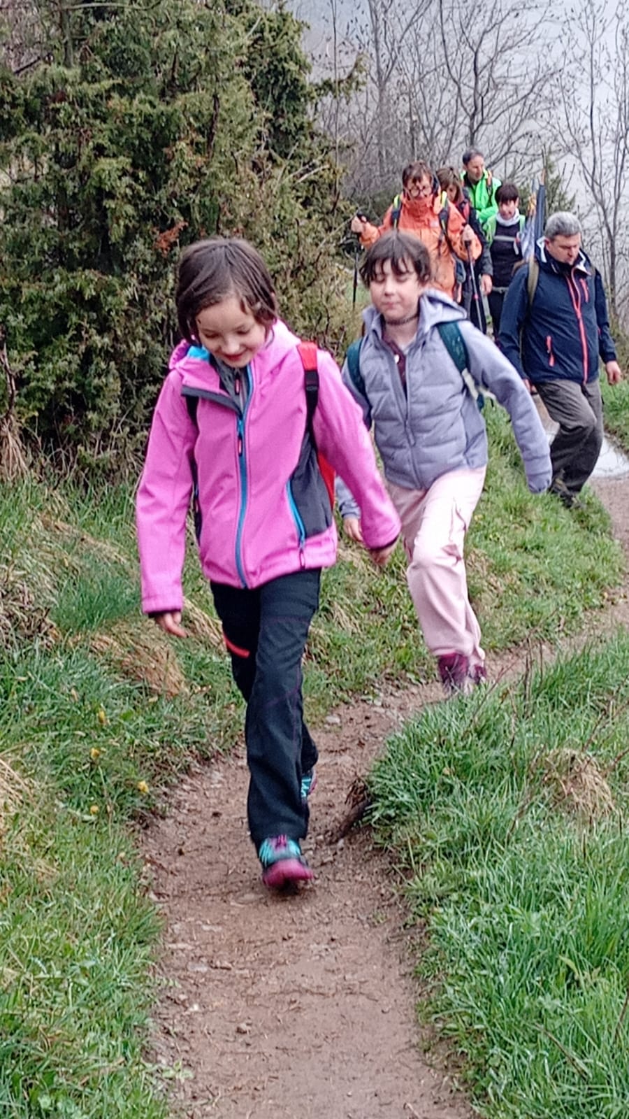 4-bambini strada storta