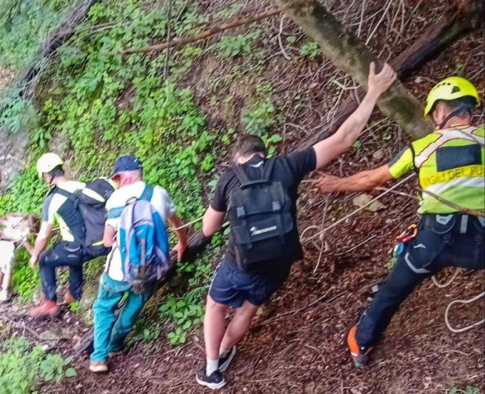 Escursionisti si perdono alle Cascate del Chenghen: salvati anche una bambina e un cane
