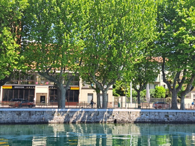 Lungolago di Lecco, iniziati i lavori della pista ciclabile