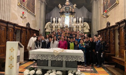 Delpini in Valsassina, una fiaccola accesa nei cuori dei ragazzi