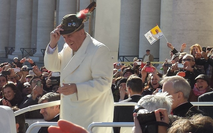 Gli Alpini di Lecco in pellegrinaggio a Roma a ottobre, nel 2014 l’incontro con Papa Francesco