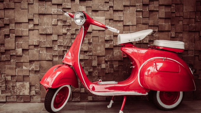 Restauro fai-da-te della vespa d’epoca: strumenti e ricambi necessari