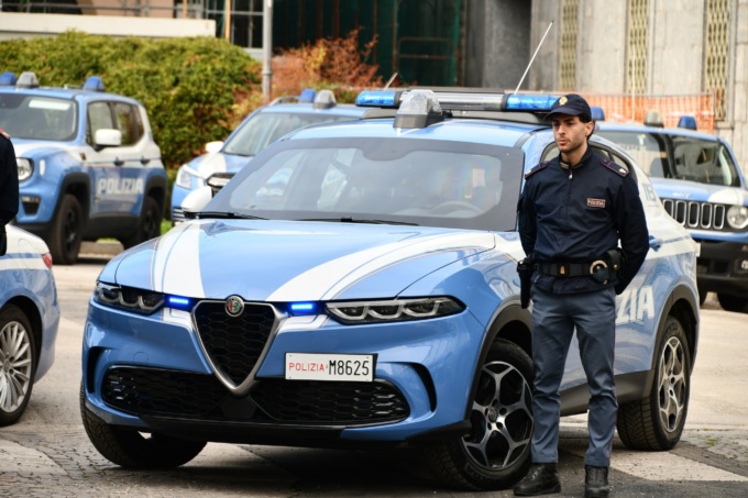 Si finge nipote e inventa una malattia gravissima per truffare un’anziana: arrestata a Lecco