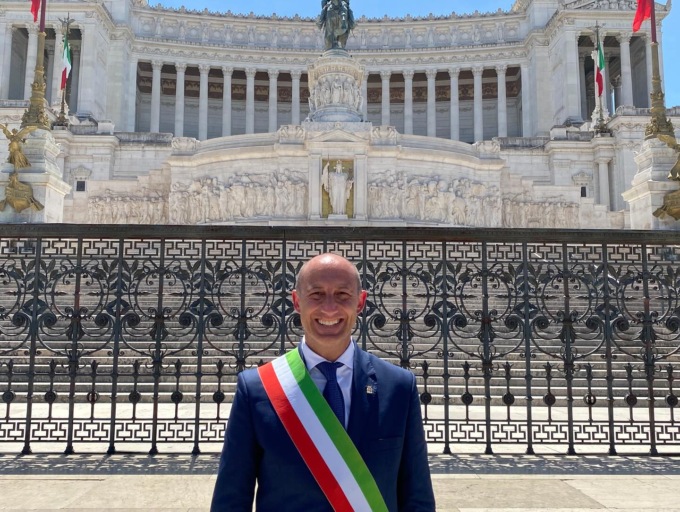 Mauro Gattinoni a Roma con oltre 250 sindaci la Festa della Repubblica: «Un onore portare Lecco nella Capitale»