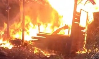 Ballabio, domato l’incendio del capanno in via Capratecchio