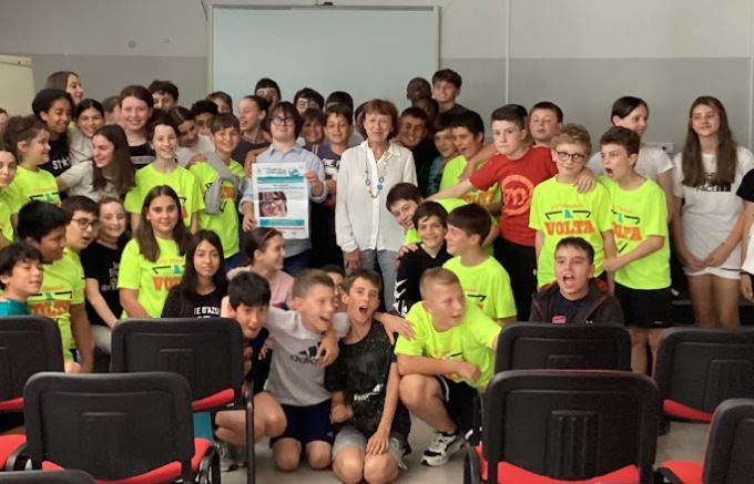 Mandello: gli alunni incontrano Matteo Bonacina, ragazzo con la sindrome di Down
