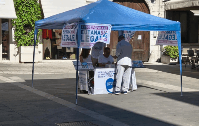 A Lecco al via la raccolta firme per la proposta di legge sull’eutanasia