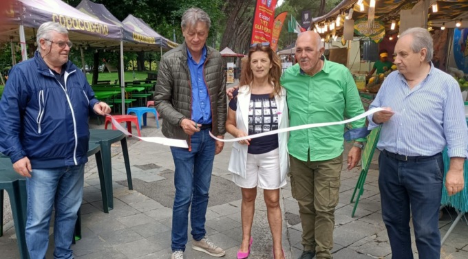 Inaugurato lo Street Food al Lavello: gusto, musica e natura fino a domenica