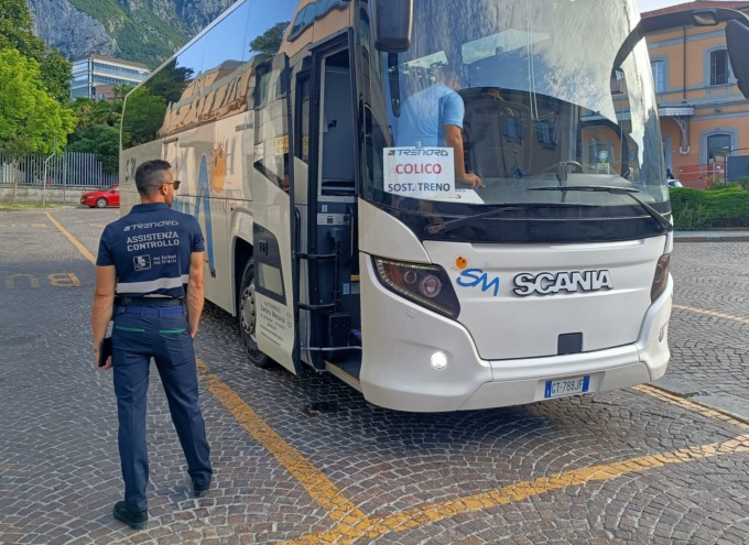 “Disabili visivi abbandonati nel marasma del blocco ferroviario”