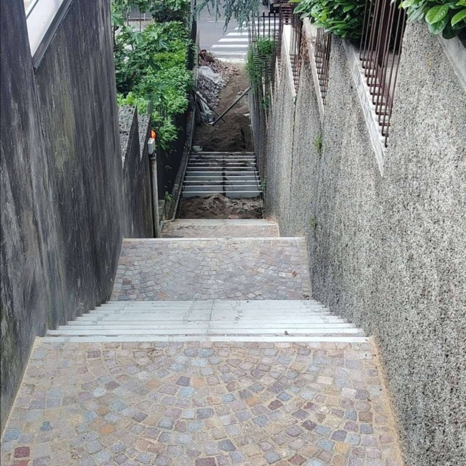 Conclusi i lavori alla scalinata di via Ai Poggi e alla cappelletta di via Canto